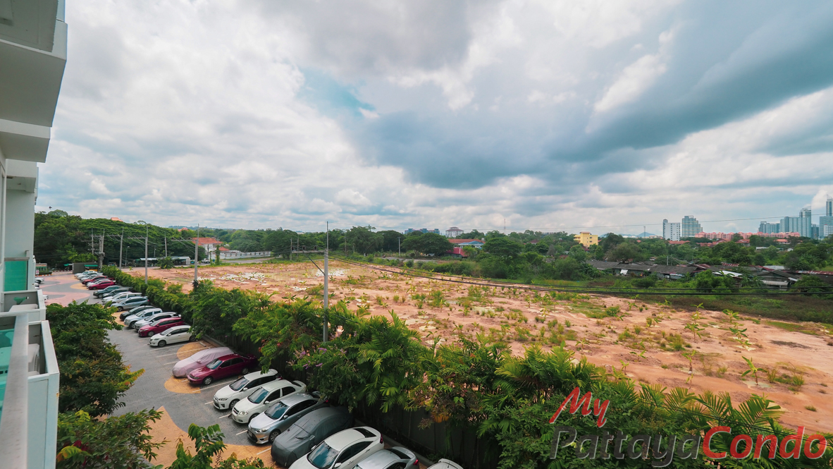 Amazon Residence Pattaya Condo For Sale - AMZ24