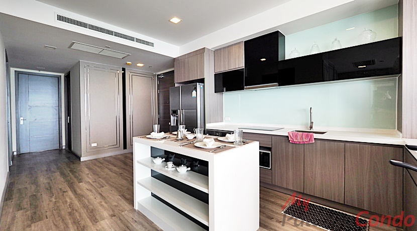 Cetus Beachfront Condo Pattaya For Sale - CETUS10-1