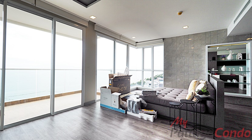Cetus Beachfront Condo Pattaya For Sale - CETUS10-2