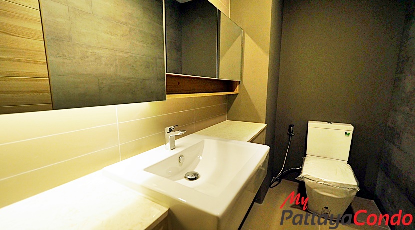 Cetus Beachfront Condo Pattaya For Sale - CETUS05
