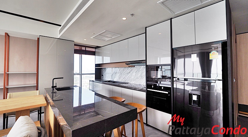 Cetus Beachfront Condo Pattaya For Sale - CETUS04