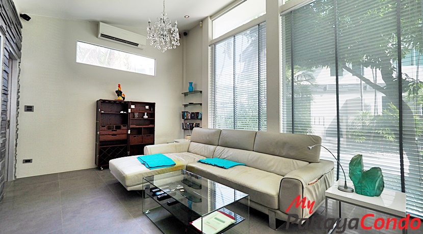 Boutique Garden Pool Villas Jomtien House For Sale - HJCTD01