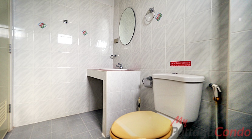Commercial Shophouse For Sale Central Pattaya - CCP0001