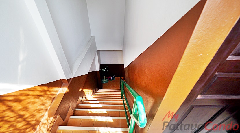 Commercial Shophouse For Sale Central Pattaya - CCP0001