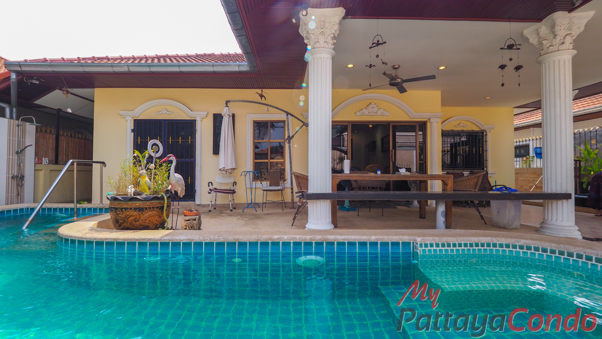 Ekmongkol Village 1 Pattaya For Sale - HEEMK01