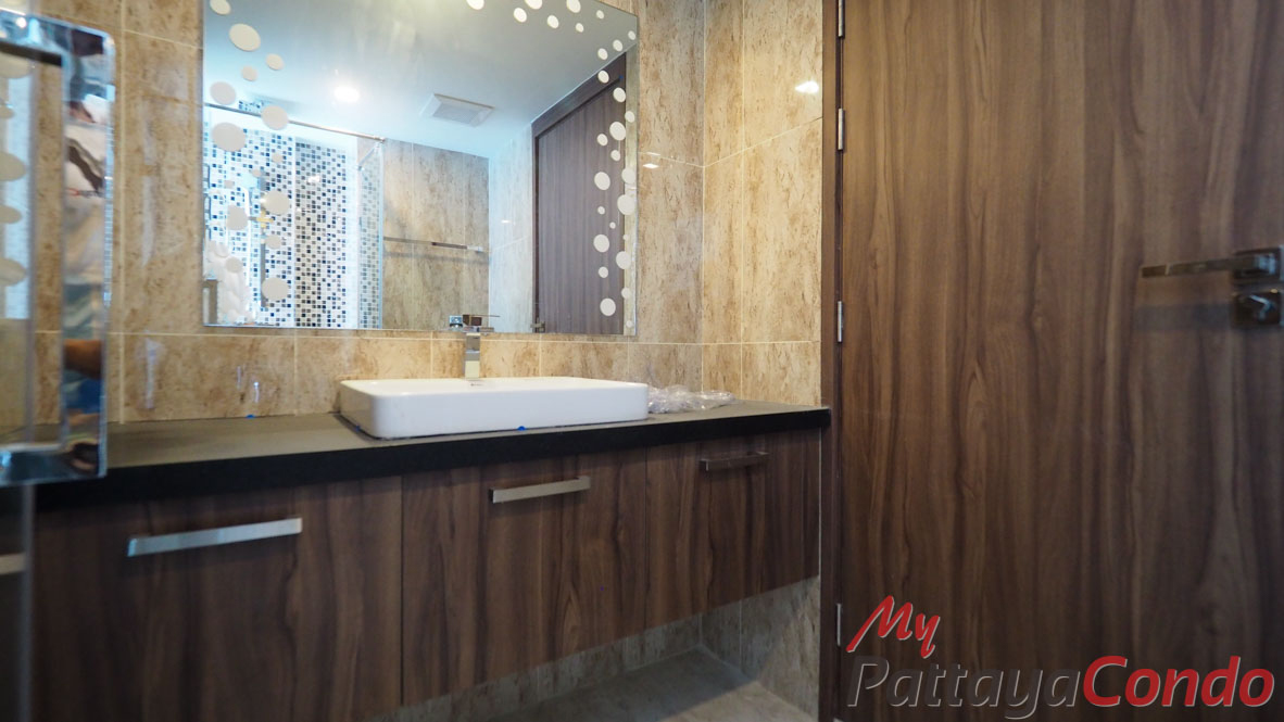 Grand Avenue Residence Pattaya Condo For Sale - GRAND161