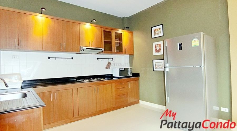 Impress House Village East Pattaya House For Sale - HEIS01