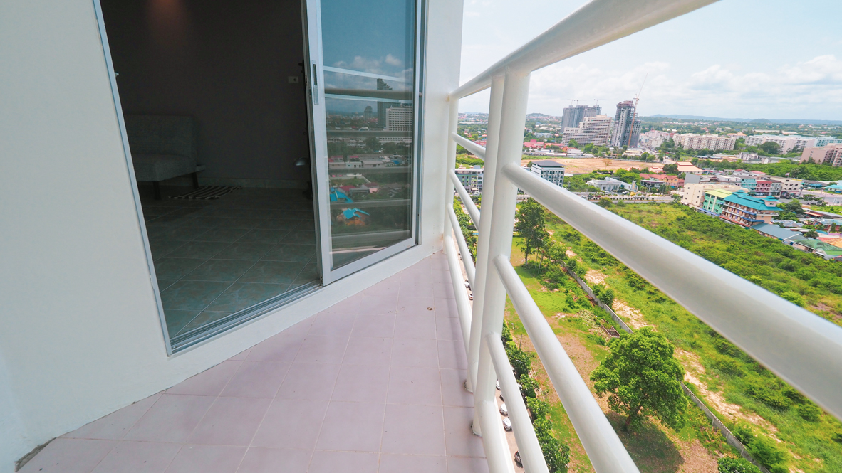 Jomtien Beach Condominium Pattaya For Sale - JBC04