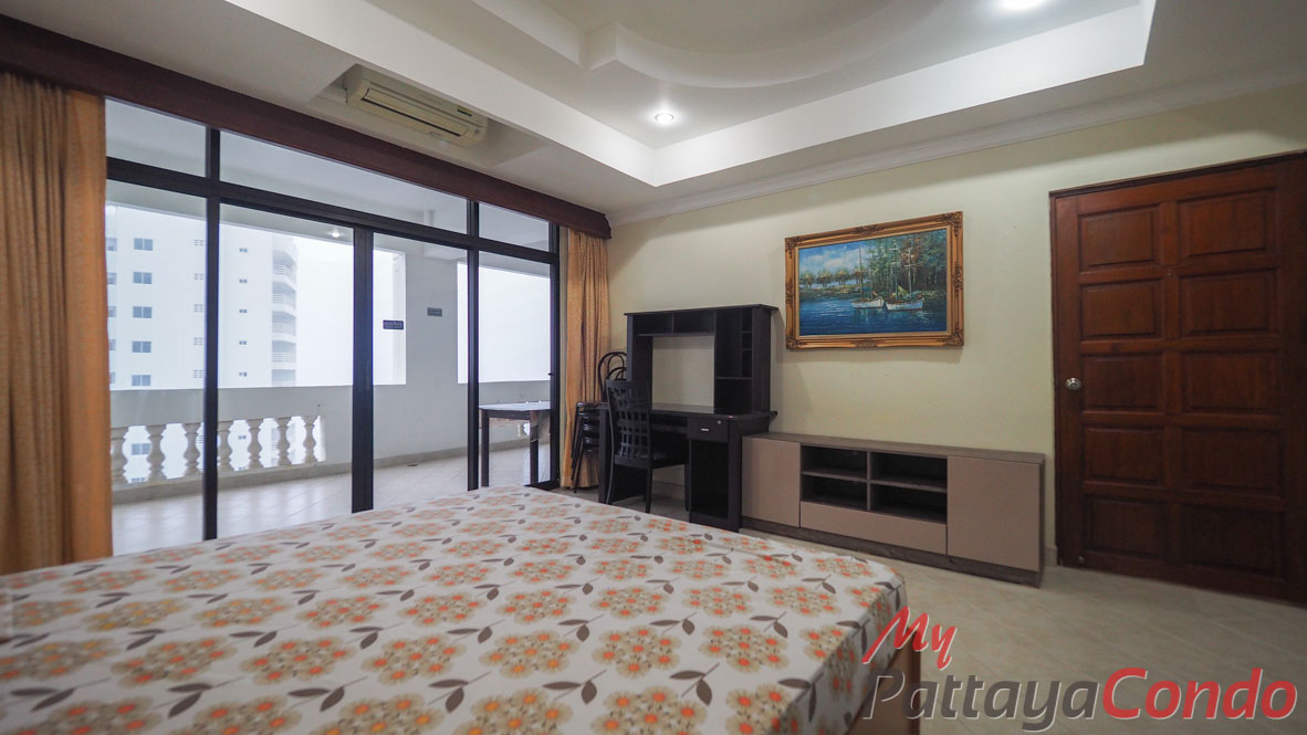 Jomtien Complex Condotel Pattaya For Sale - JTC07