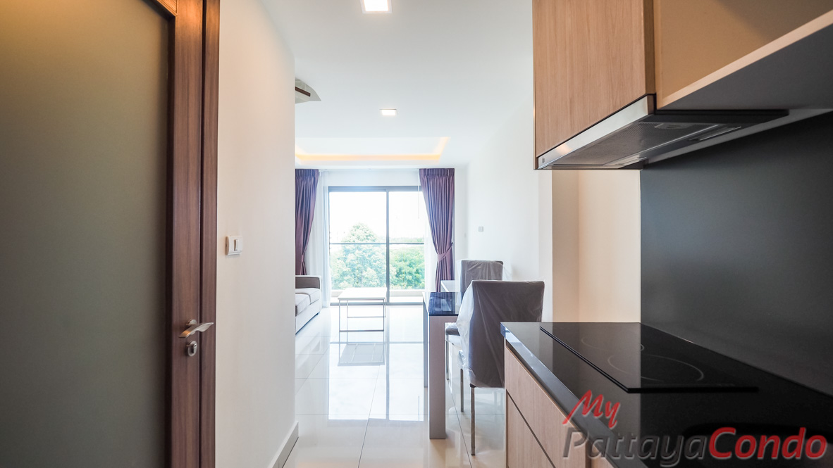 Laguna Beach Resort 2 Jomtien Pattaya Condo For Sale - LBR2J13