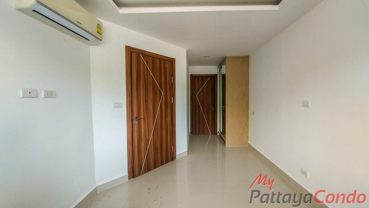Laguna Beach Resort 3 The Maldives Pattaya Condo For Sale - LBR3M33