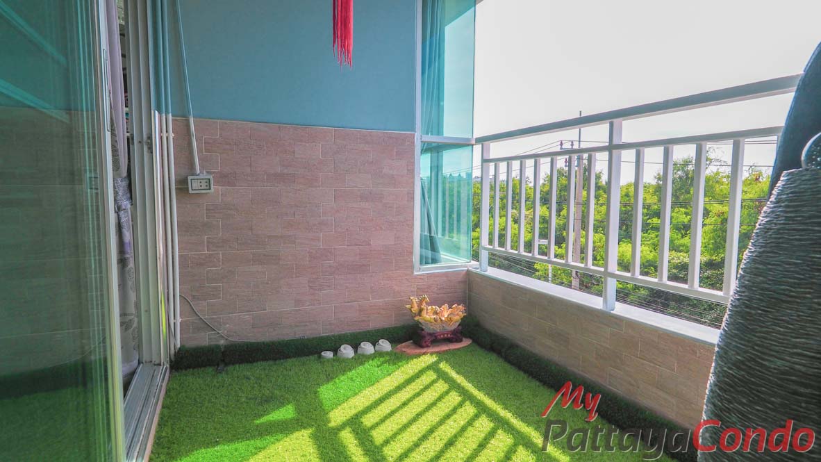 Lumpini Park Beach Jomtien Condo For Sale - LPN15