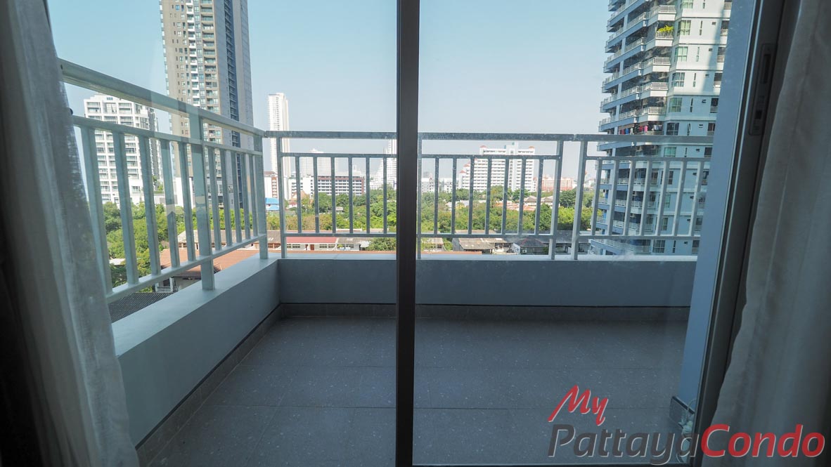 Lumpini Park Beach Jomtien Condo For Sale - LPN17-23