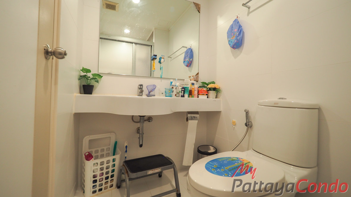Lumpini Park Beach Jomtien Condo For Sale - LPN17