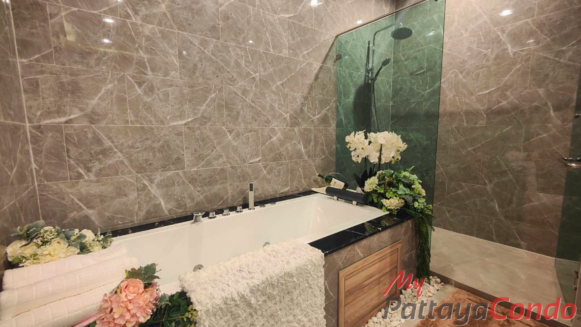 Madcha Nirvana Huay Yai Pattaya House For Sale - HEMCN01