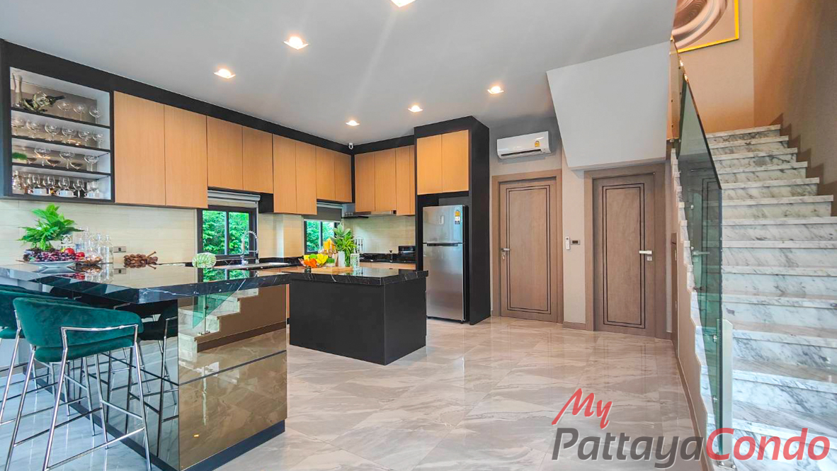 Madcha Nirvana Huay Yai Pattaya House For Sale - HEMCN01