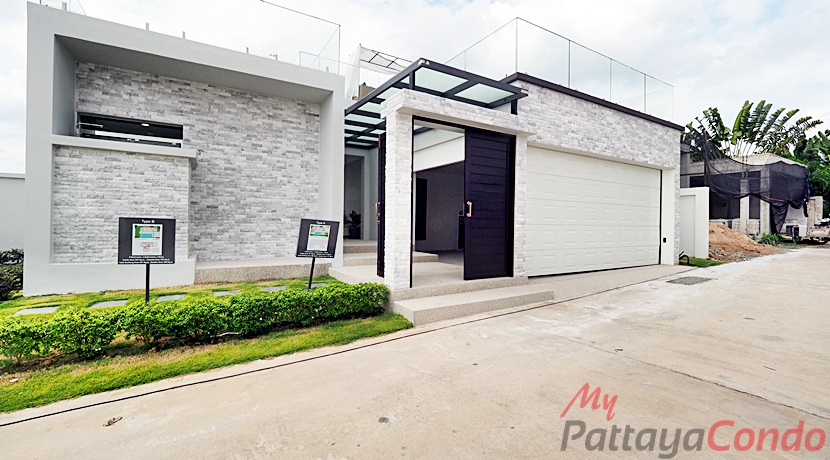 Palm Lakeside Pattaya Villa For Sale East Pattaya - HEPLP01-0