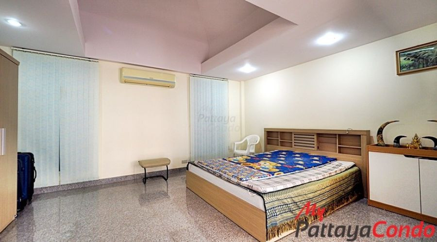 Paradise Villa 3 Village East Pattaya House For Sale - HEPRV301-8