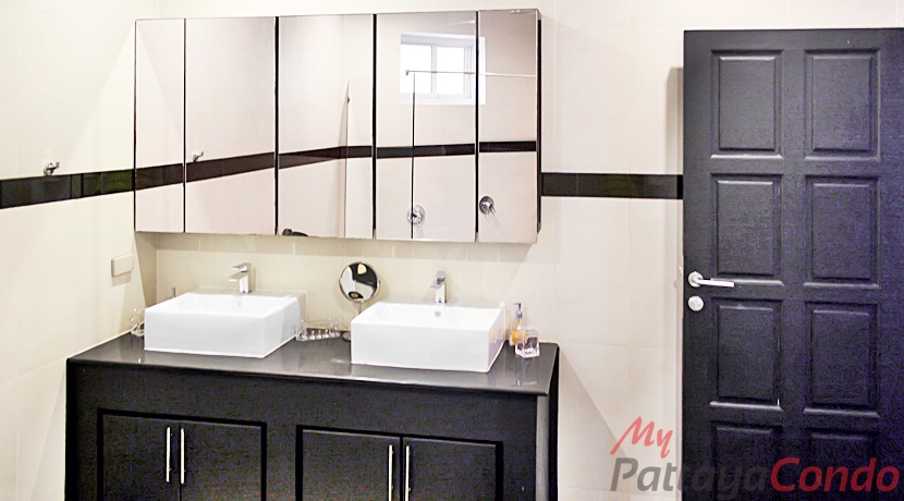 Phoenix Gold Country Huay Yai Pattaya House For Sale - HEPGC01-11