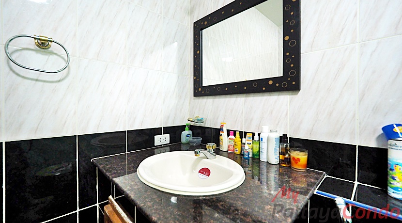 Private House Naklua Pattaya For Sale - HN0002