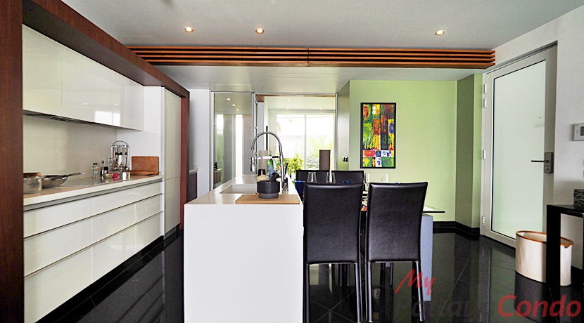 Pure Na-Jomtien Beachfront Condo Pattaya For Sale - PURE02-3