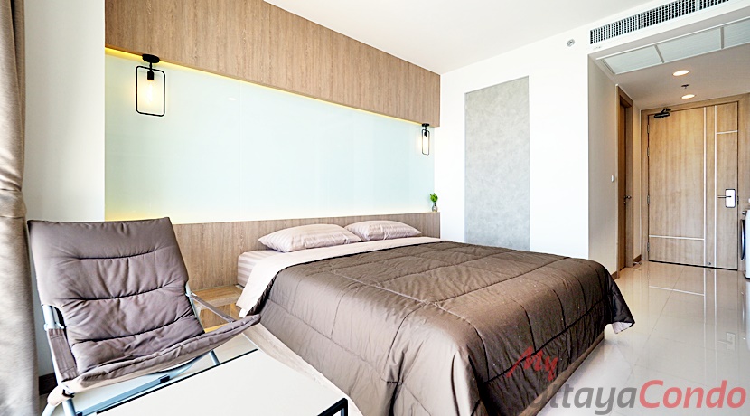 Riviera Wong Amat Condo For Sale - RW45-4