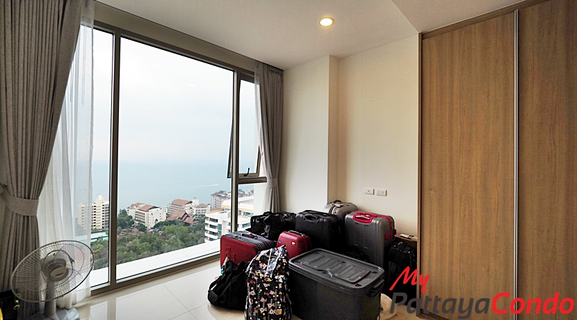 Riviera Wong Amat Condo For Sale - RW09-15