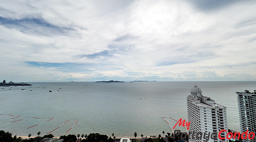 Riviera Wong Amat Condo For Sale - RW22-28