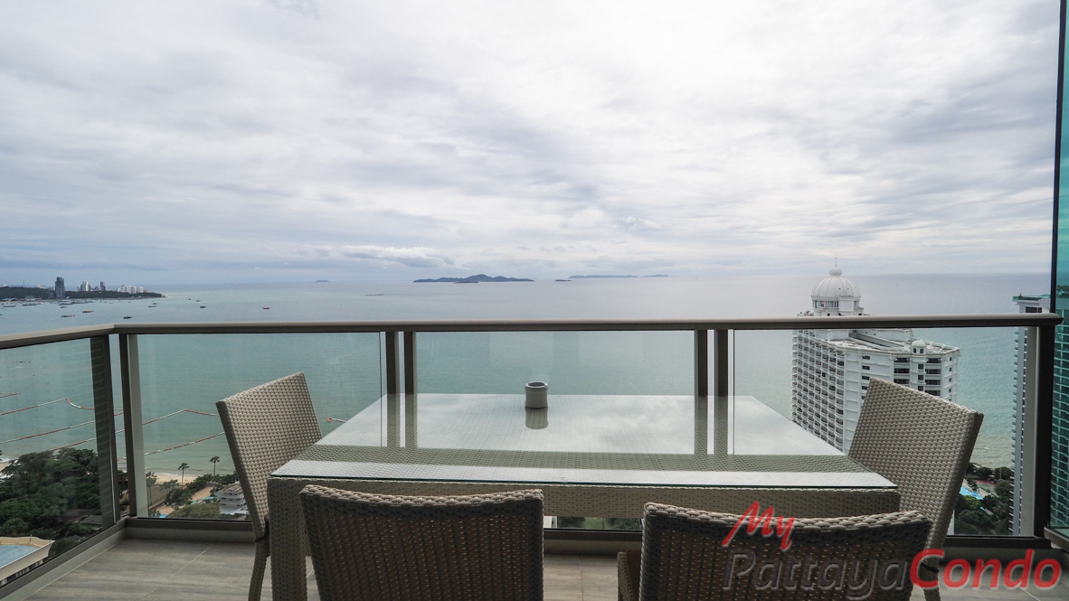 Riviera Wong Amat Condo For Sale - RW38-16