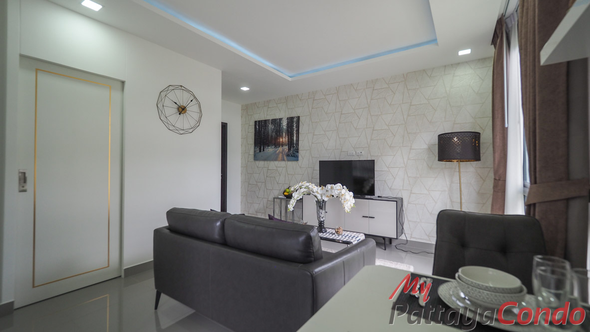 Siam Oriental Star Pattaya Condo For Sale - SOSP01