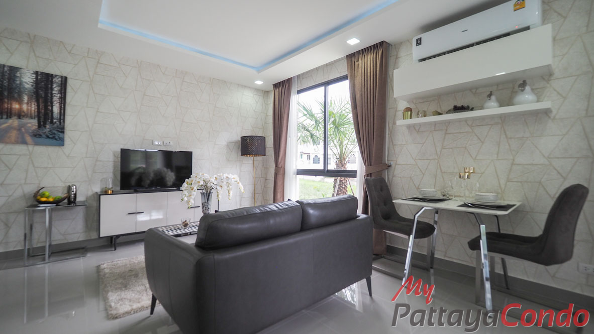 Siam Oriental Star Pattaya Condo For Sale - SOSP01