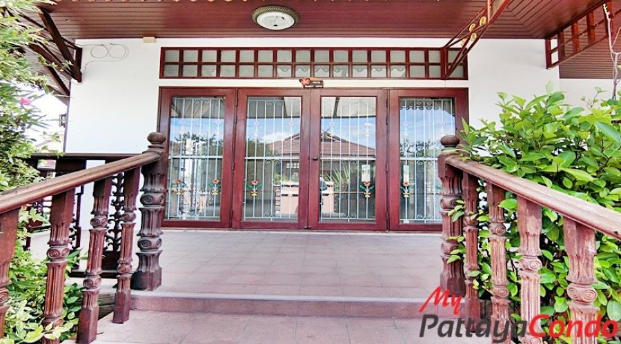 Blue Star Village East Pattaya House For Sale - HEBS01