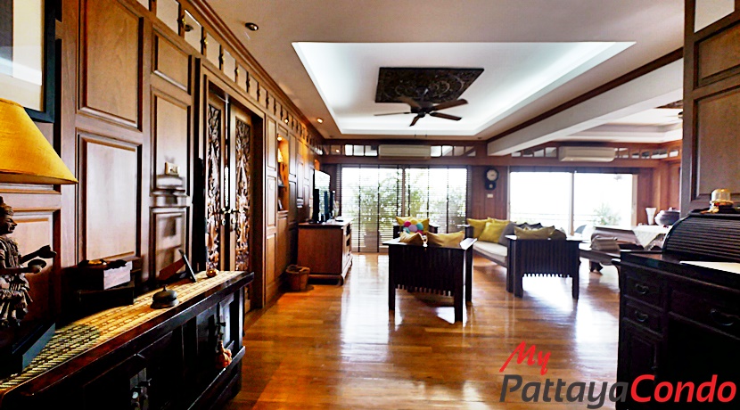 Star Beach Condotel Pattaya For Sale - STAR02
