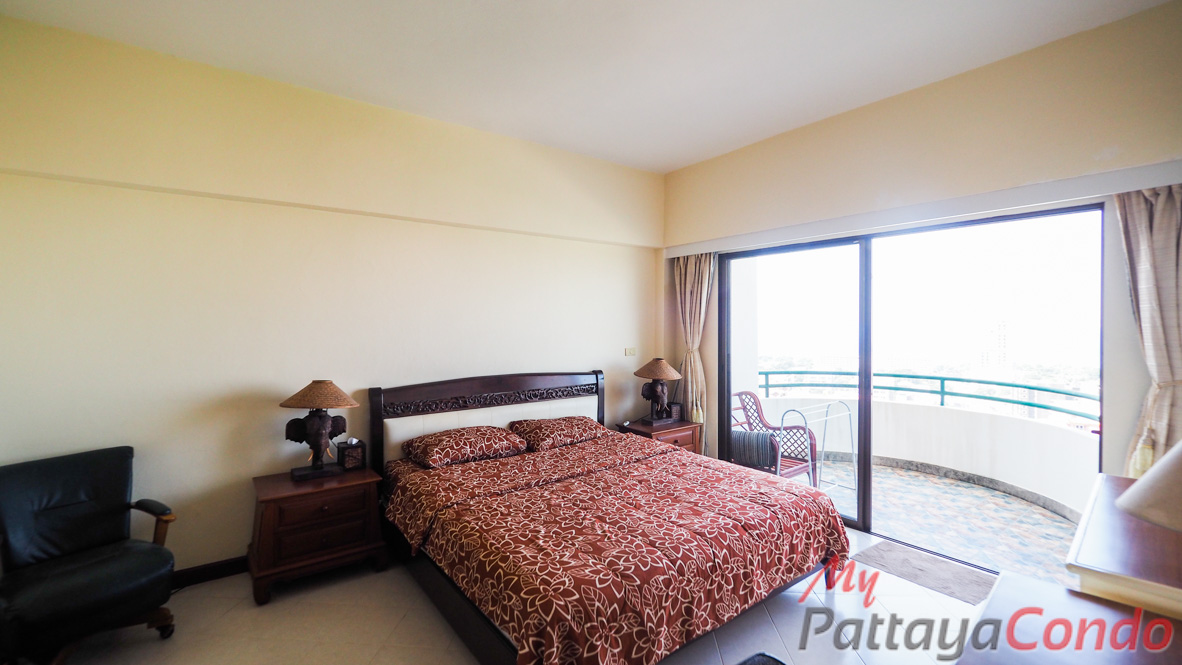 Star Beach Condotel Pattaya For Sale - STAR04