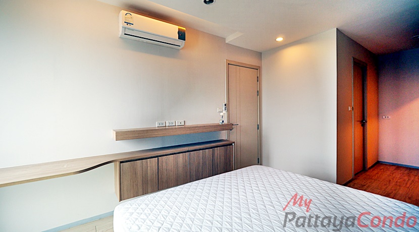 The Chezz Metro Life Condominium For Sale - CHEZZ01