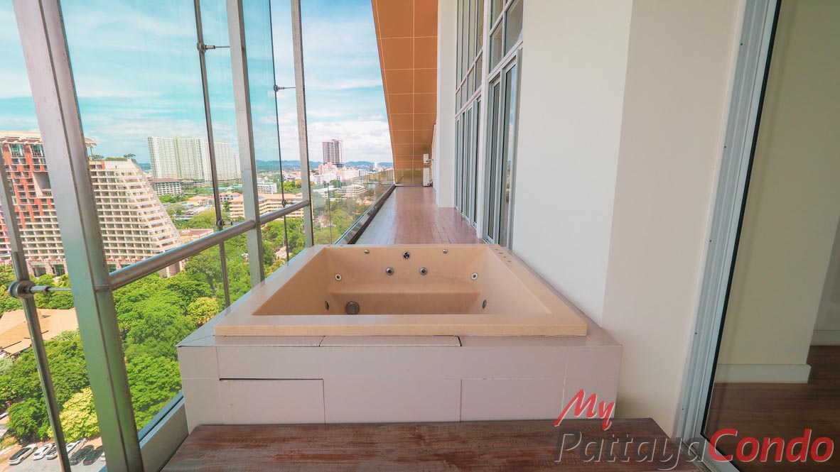 The Cove Pattaya Condo For Sale - COVE02