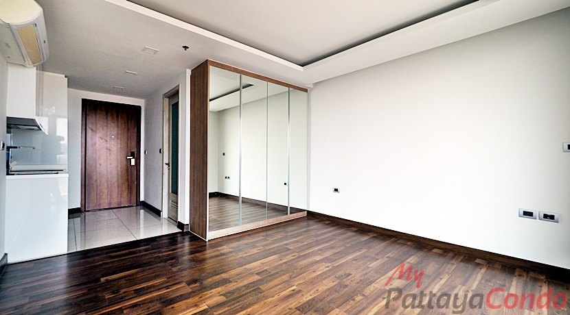 The Peak Towers Pattaya Condo For Sale - PEAKT45-7