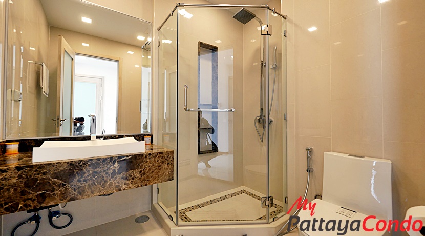 The Peak Towers Condo Pattaya For Sale - PEAKT24