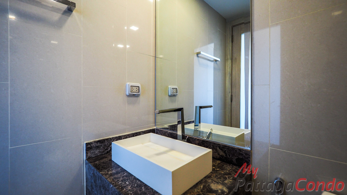 The Peak Towers Pattaya Condo For Sale - PEAKT51-12