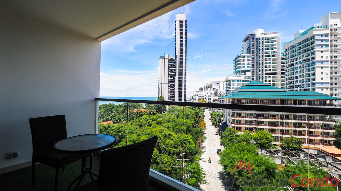 The Peak Towers Pattaya Condo For Sale - PEAKT51