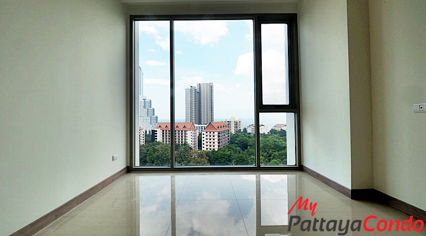 Riviera Wong Amat Condo For Sale - RW40