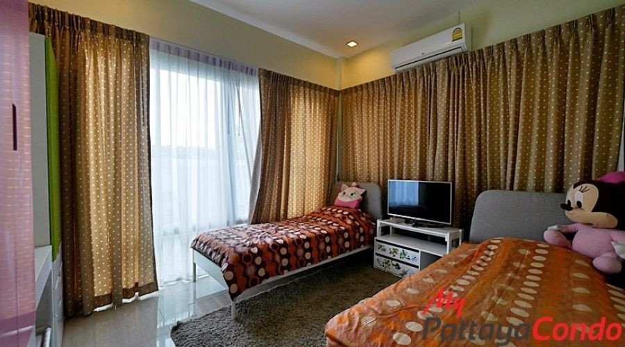 The Ville Pool Villa Jomtien East Pattaya House For Sale - HEVJ01