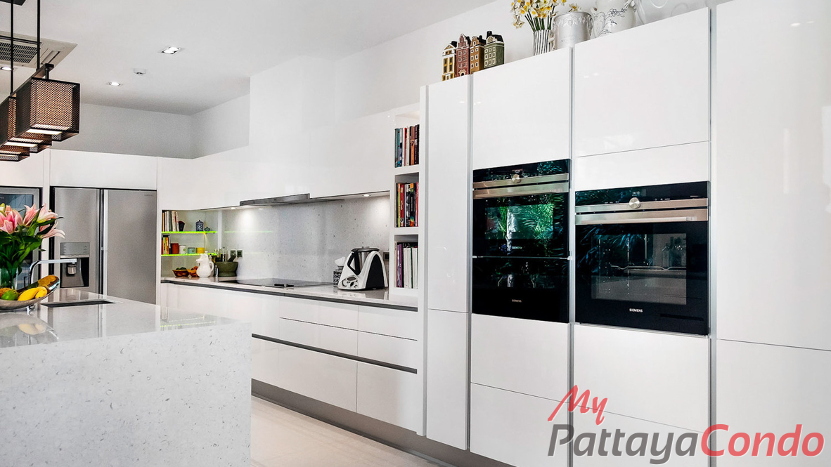 The Vineyard Phase 3 East Pattaya Pool Villa For Sale - HEVY303-11