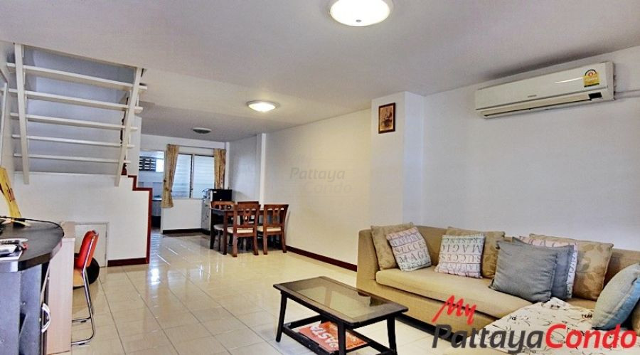 Sub Sombat Village Central Pattaya Townhouse For Sale - HCSS03-3