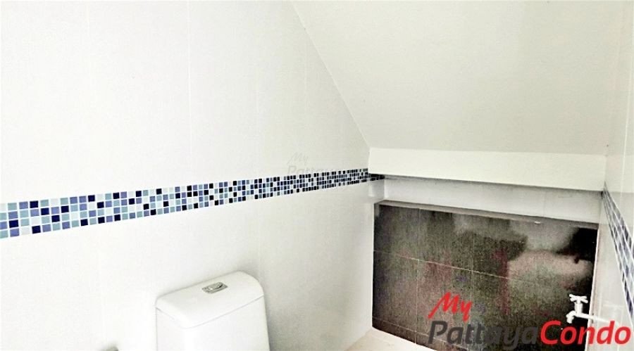 Private Townhouse Huay Yai Pattaya For Sale - HE0008