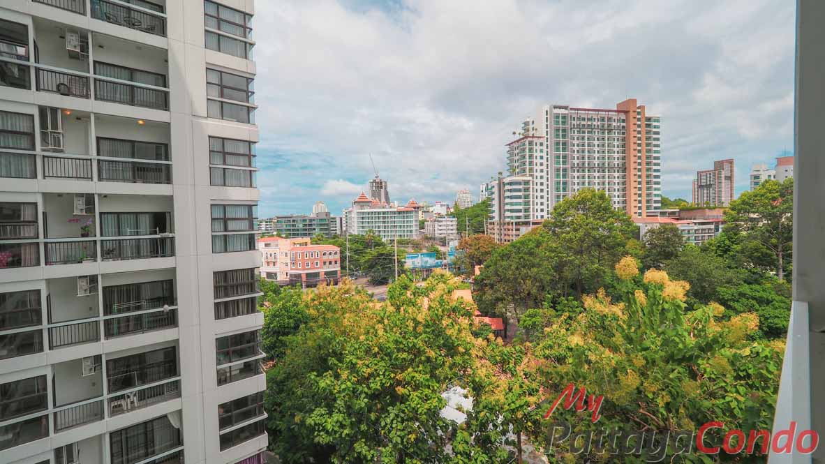 Treetops Pattaya Condo For Sale - TT24