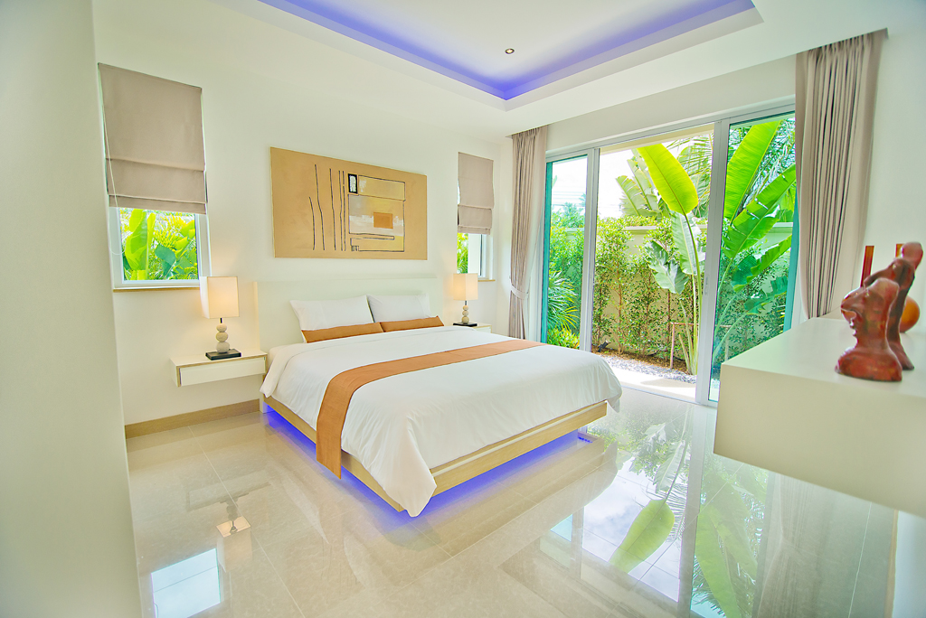 The Vineyard Phase 3 East Pattaya Pool Villa For Sale - HEVY302