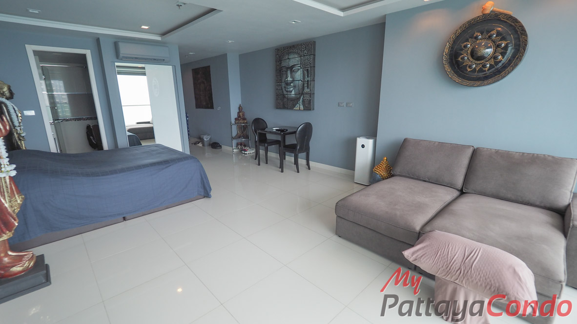 Wong Amat Tower Pattaya Condo For Sale - WT33-7