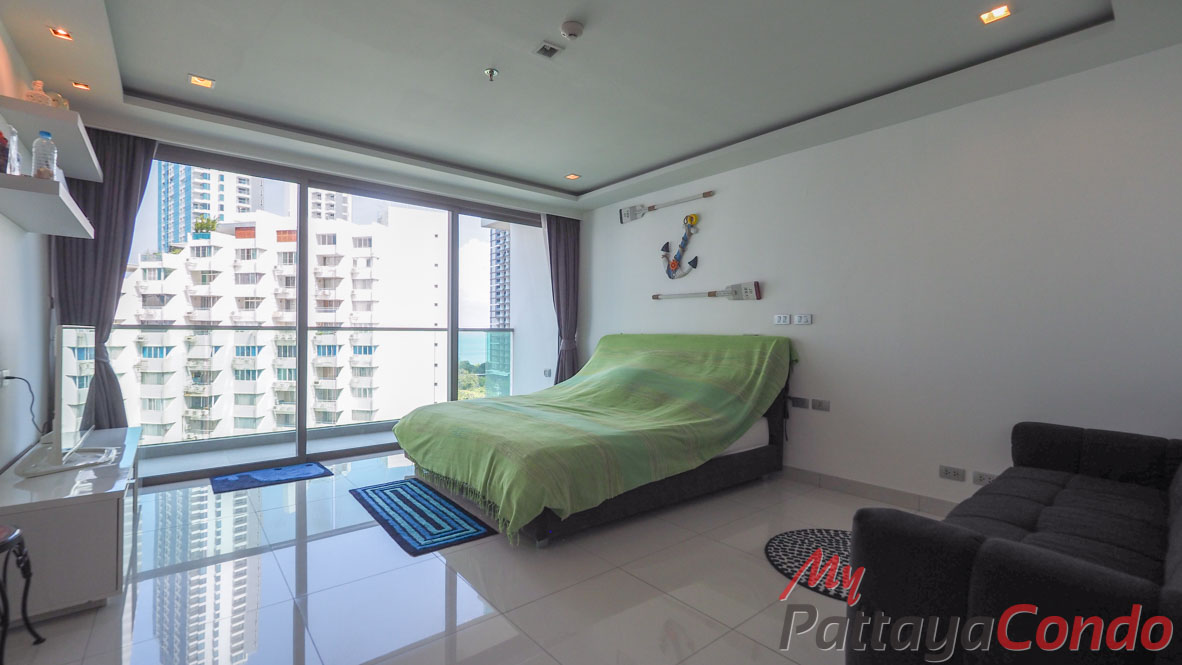 Wong Amat Tower Pattaya Condo For Sale - WT35