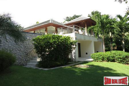 Rawai Villas | Stunning Luxury 4-Bedroom Home with Swimming Pool for Sale in Rawai-3